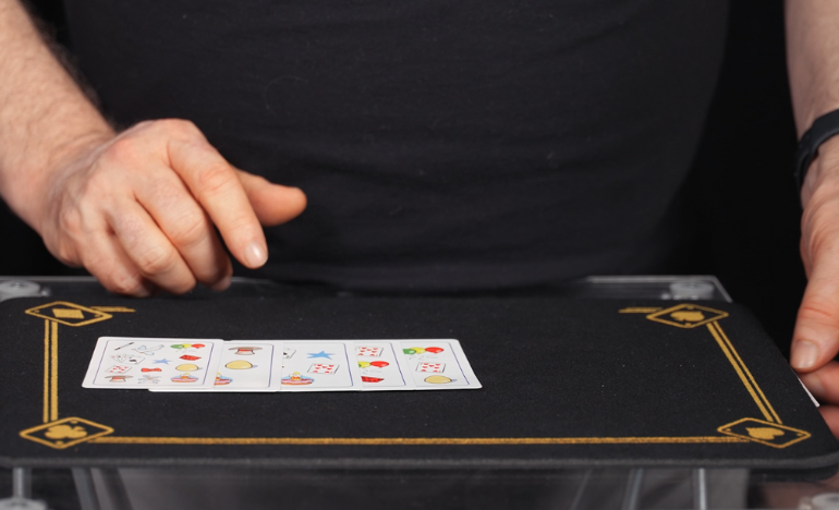 Explication : " Les accessoires du magicien " 
