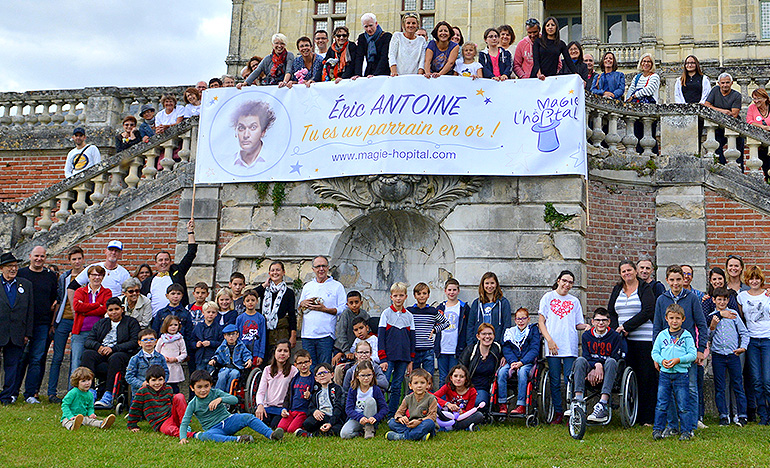 Tours : Éric Antoine à Clocheville pour les 10 ans de Magie à l'hôpital