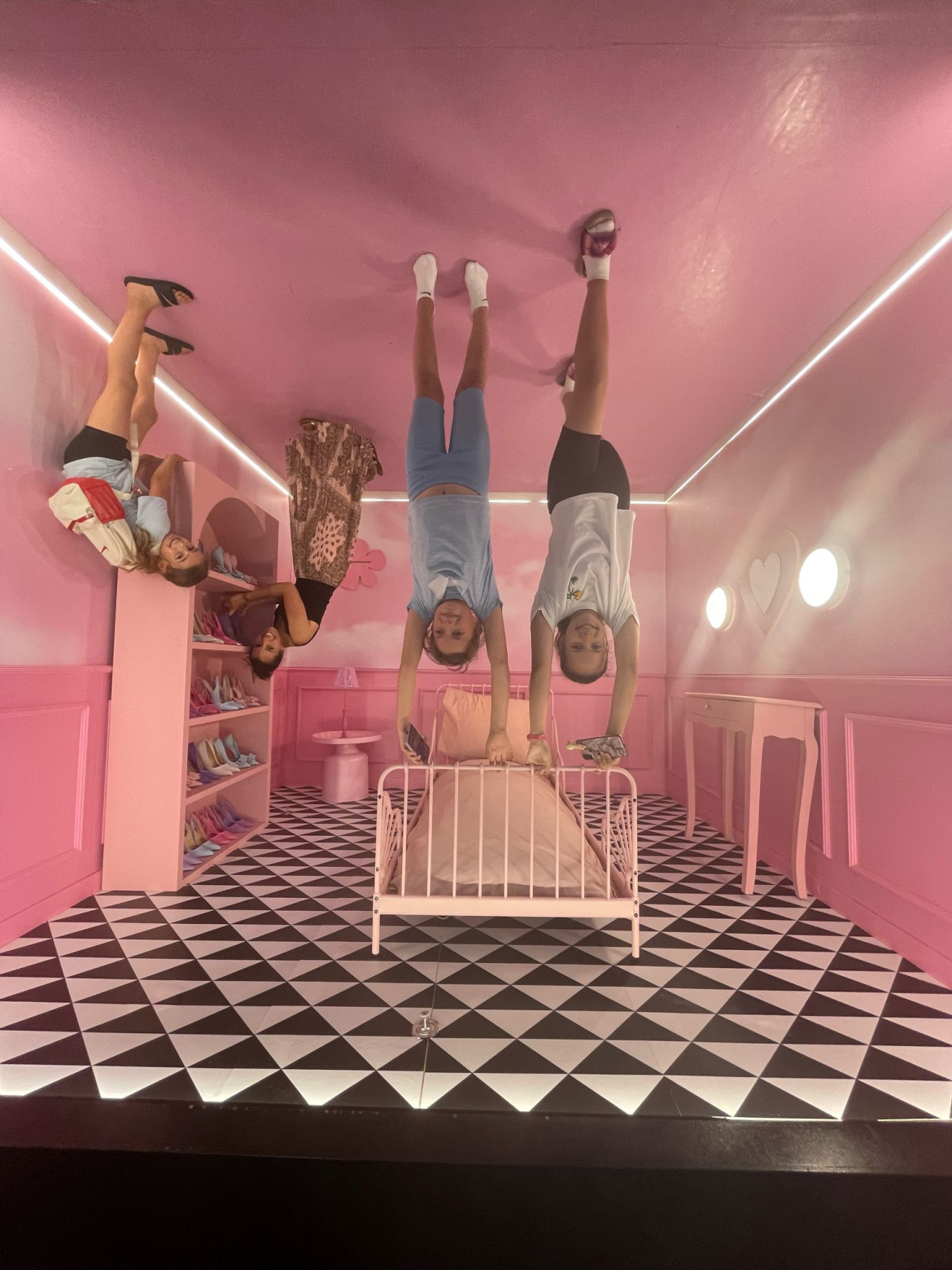 2025-07-10_House_of_dreamers 