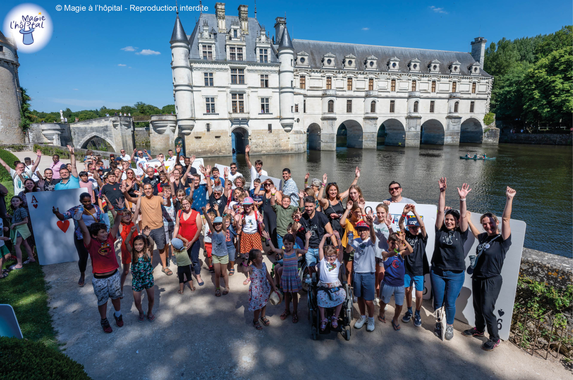 concours château de cartes Château de Chenonceau association Magie à l'hôpital 