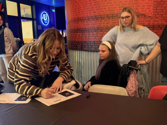 Rencontre Juliana avec Héléna